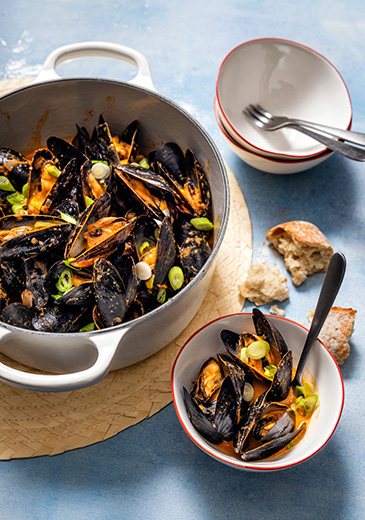 Image of Red Curry Mussels