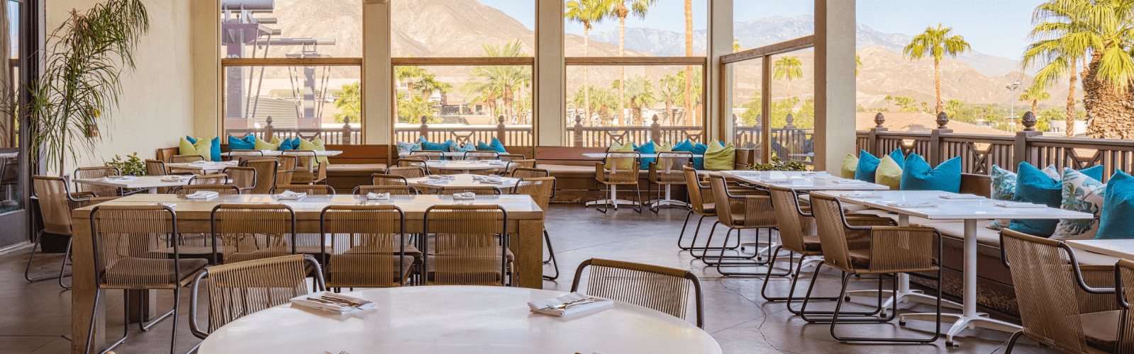 Palm Desert Restaurant patio